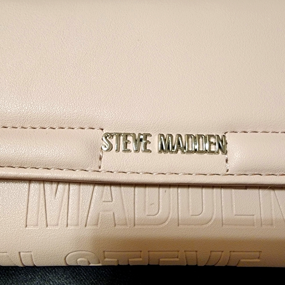 Steve Madden Blush Pink Wristlet - Picture 3 of 7